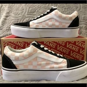 VANS PINK & BLACK CHECKERED PLATFORM OLD SKOOL